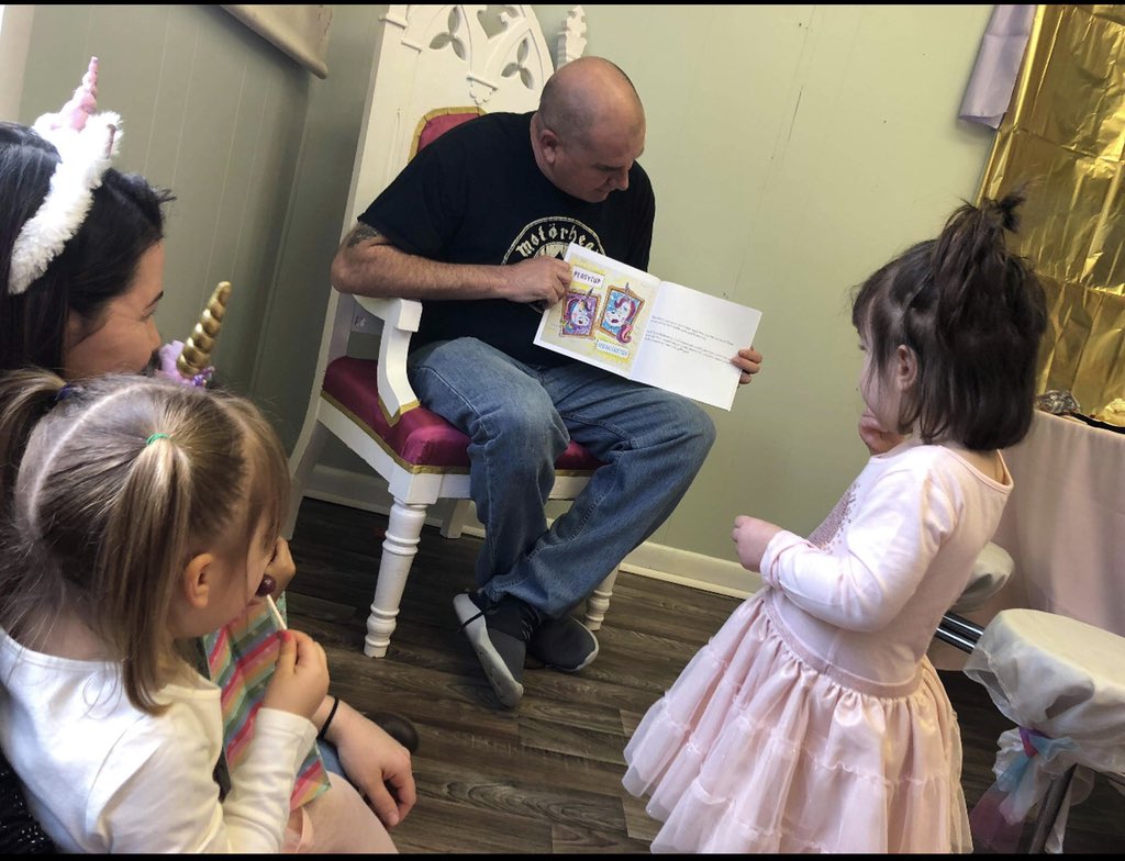 Oh, you know. Sitting on a princess throne and reading my children’s book during a unicorn themed birthday party at the local bookstore while wearing my Motörhead shirt. Why? What did you do on a Sunday? #amwriting #chikdrensbooks