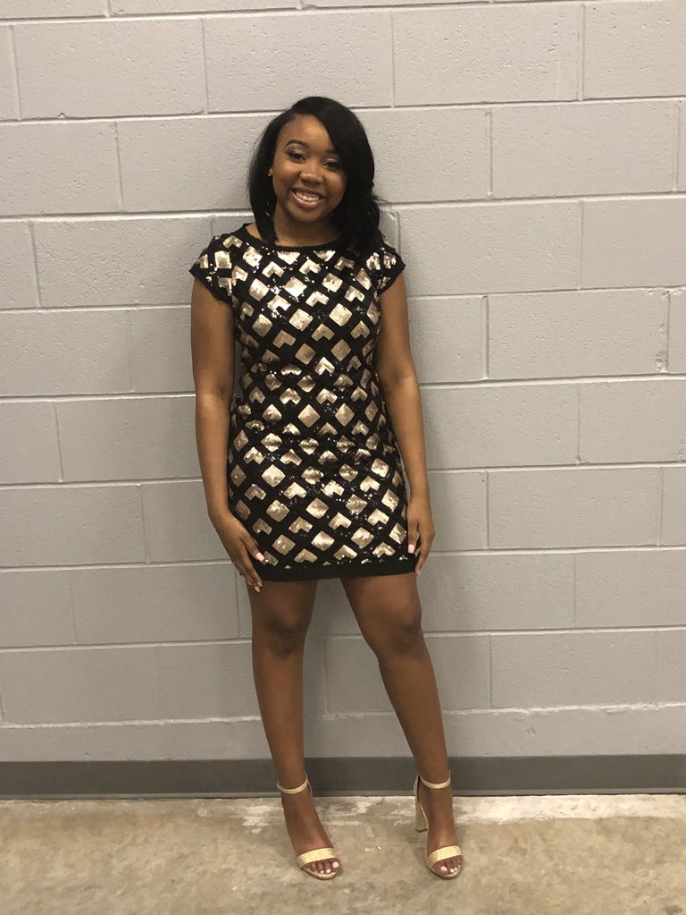 iiamChazz's tweet photo. Night To Remember 🖤 #Deb18 https://t.co/3aNkvrSadZ