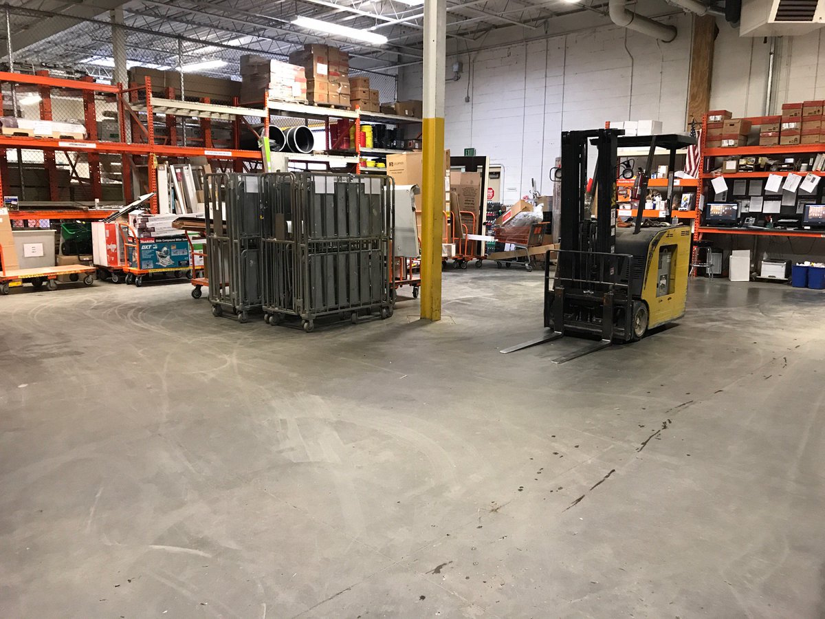 Way to go team!  Receiving clean!  All freight done! Way to go 2511!!@StephSandsTHD 
<a href="/PaulGinnetti/">Paul Ginnetti</a> @DLaPorta2511
@ThurstonTory #teamworkmakesthedreamwork