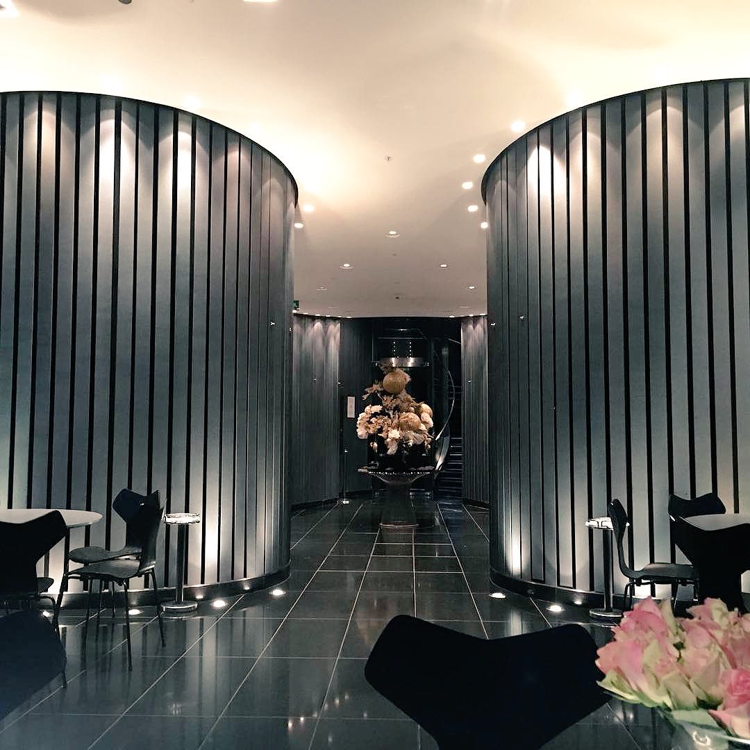 itspr's tweet image. It’s beginning to look a lot like Christmas ... 💎
.
.
.
#events #eventprof #eventprofs #luxury #christmas #finedining #diamonds #champagne #domperignon #thegherkin #itsprlondon