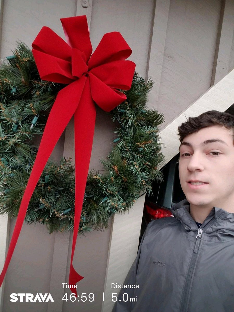jacob_runs's tweet photo. Thank you @TheGingerRunner
for inspiring me to get on my feet and run. Also thank you for inspiring me to sing up for my first ultra. Had a ton of fun doing #Gingermas18

Check out my hike on Strava: https://t.co/pFKDMNkJDU https://t.co/ejQlWapCS6