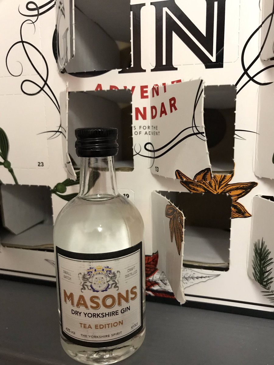 Samalarrr0542's tweet photo. Happy 16th December! 😍👌🏻🍸 #GinAdventCalendar @MasonsGin #TeaEdition https://t.co/iuNAhkMkms