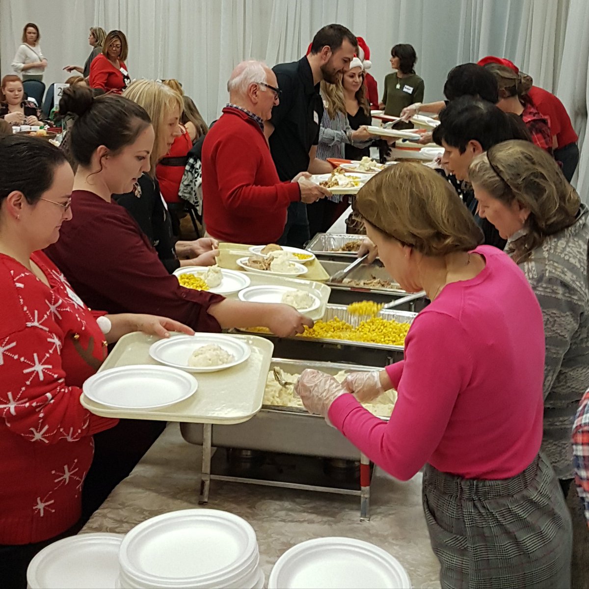 Good Shepherd (@goodshepherdham) on Twitter photo Some of our 800 volunteers serve dinner to our guests at <a href="/GoodShepherdHam/">Good Shepherd</a>'s #ChristmasWonderland. <a href="/HCCbyCarmens/">HCC by Carmen's</a> #HamOnt Some of our 800 volunteers serve dinner to our guests at <a href="/GoodShepherdHam/">Good Shepherd</a>'s #ChristmasWonderland. <a href="/HCCbyCarmens/">HCC by Carmen's</a> #HamOnt