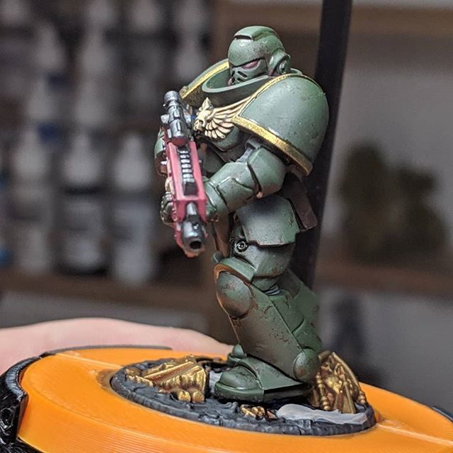 FauxHammerBlog's tweet photo. Live paint - can't actually see the highlight :( #WarMongers #MiniPainting #PaintingWarhammer #Warhammer40k #Warhammer #FauxHammer #FauxHammerDotCom #FauxHammerBlog https://t.co/toollQR2VX