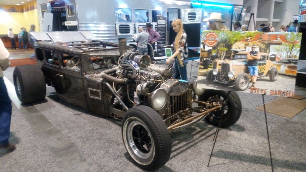 WolfORourc's tweet photo. #LoveVegas--home of the @WelderUpVegas @VegasRatRods
#NFR #NFRmoments #WNFR2018 #NFR2018 @LasVegasNFR https://t.co/SivUpRzH68