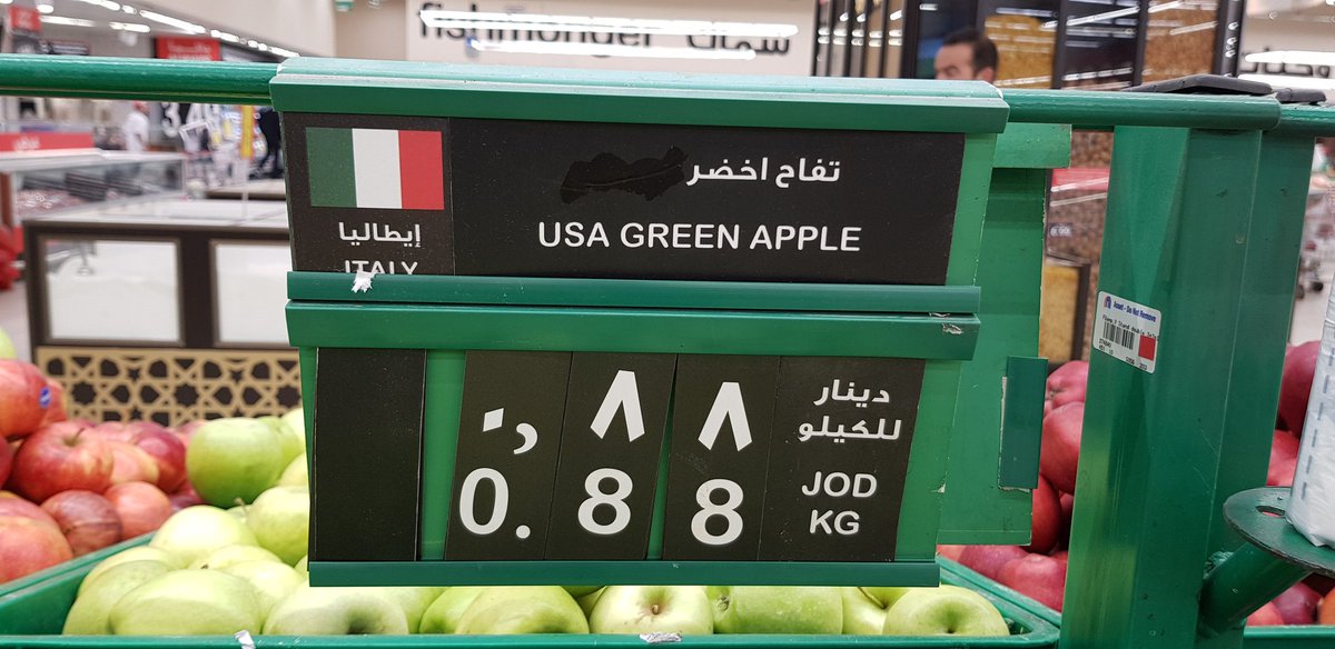 DyingScarecrow's tweet photo. Ich wusste auch nicht dass Italien in der USA liegt... Oder ist es eher umgekehrt? 🤔 https://t.co/YWk6vqgDd0