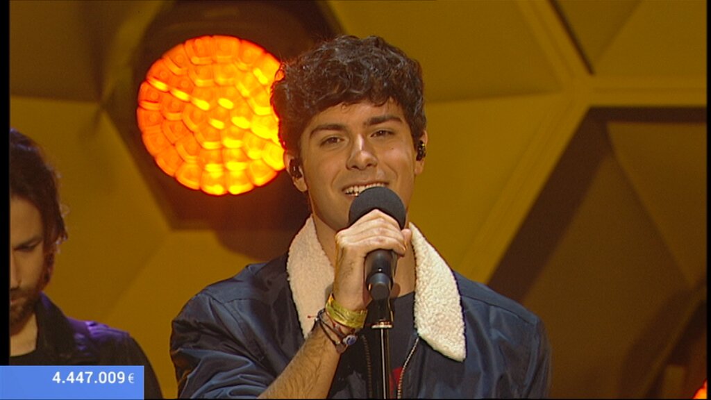 'Por si te hace falta', la cançó que @Alfred_ot2017 ha interpretat en directe al plató de #LaMaratoTV3
#HoVisc
▶ccma.cat/tv3/alacarta/l…