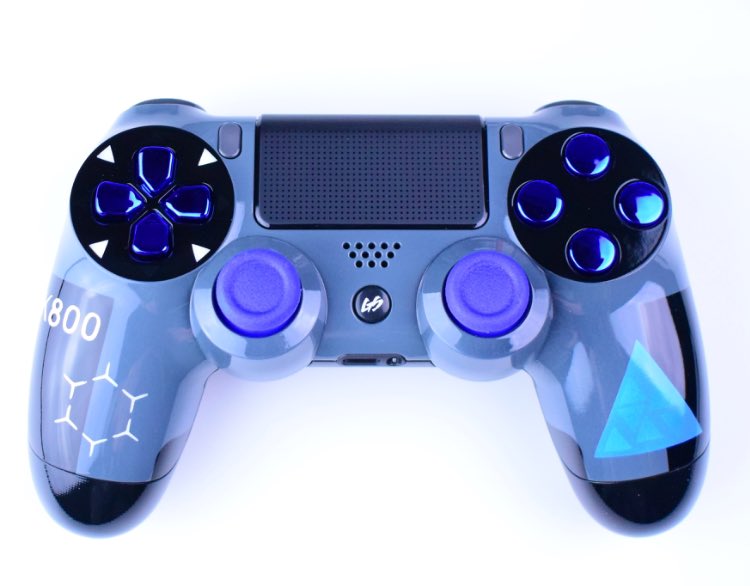 BryanDechart's tweet photo. ⭕️🤖 LIVE NOW playing #DetroitBecomeHuman Full Deviant GREEN CONNOR Finale! 

< RT and INVITE > 
and join us for your chance to win this custom #ConnorArmy controller!

https://t.co/C2Wy13MBOs https://t.co/Dr0toiigF2