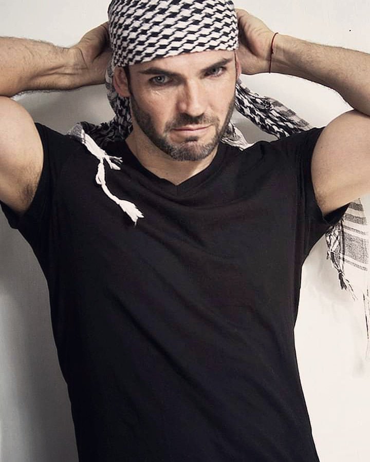 indigo3x1's tweet photo. Happy Sunday Everyone 🌍😋
#picoftheday #hard #urban #scruffy #sexy #shooting #book #buenastardes #actor #indigolife #singer #barbado #indigomusic #tvhost #indigo #model #barbon #scruff #songwriter #composer #spotify #itunes #youtube #poetaenladistancia #madrileñosporelmundo https://t.co/UYkvAknU6V