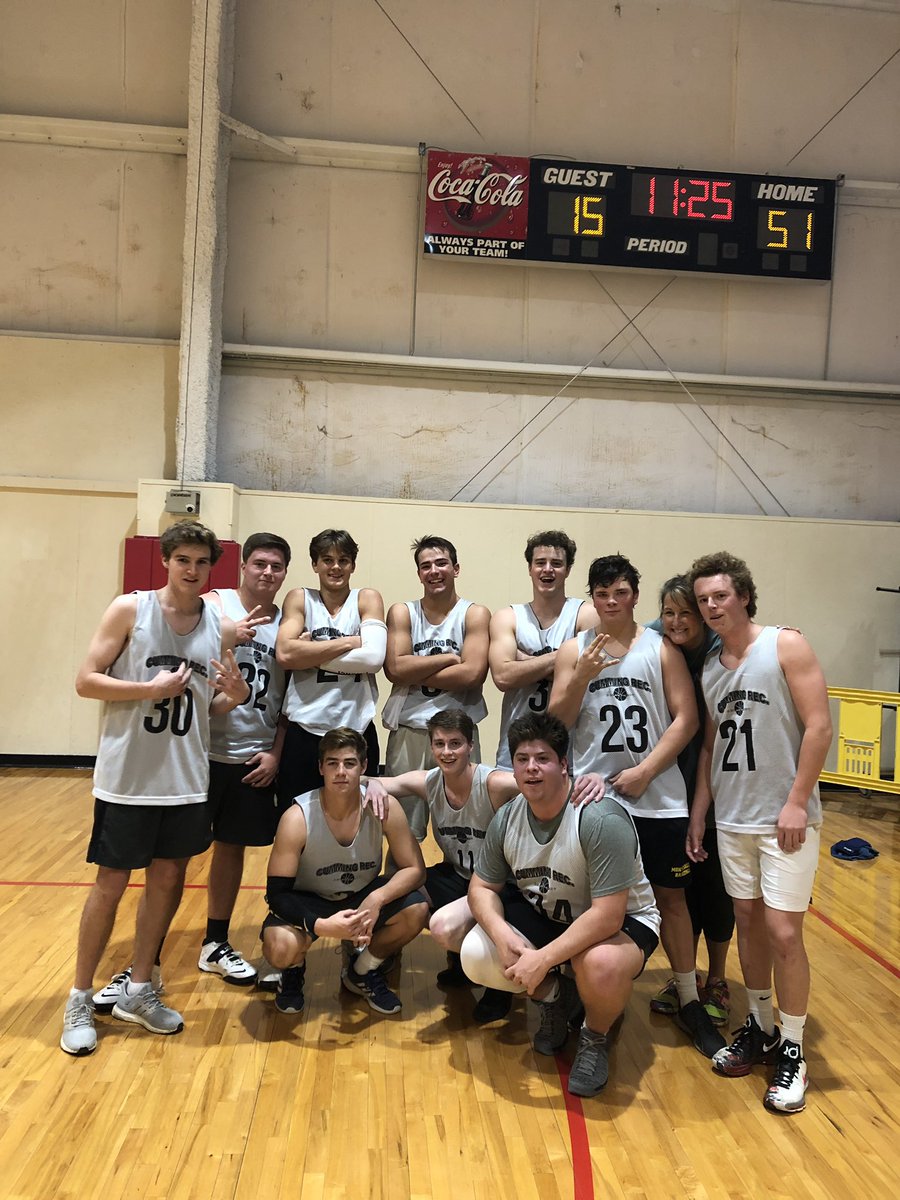 tails_rat's tweet photo. ‼️RATS WIN‼️                                                   

❗️51-15❗️

advancing to 2-0 in the preszn 

Colby “string bean” Rivers with a double double putting up 20 points and 10 boards👀👀 https://t.co/7GKS4igC9s