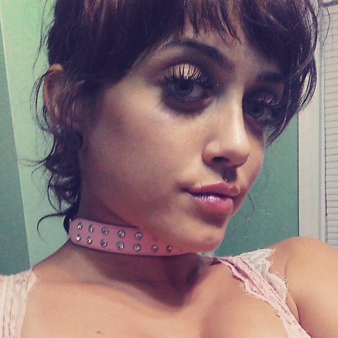 My ManyVids Crush account is up and ready for you to enjoy!! 🙌🏼 You'll love the intimacy of unlimited