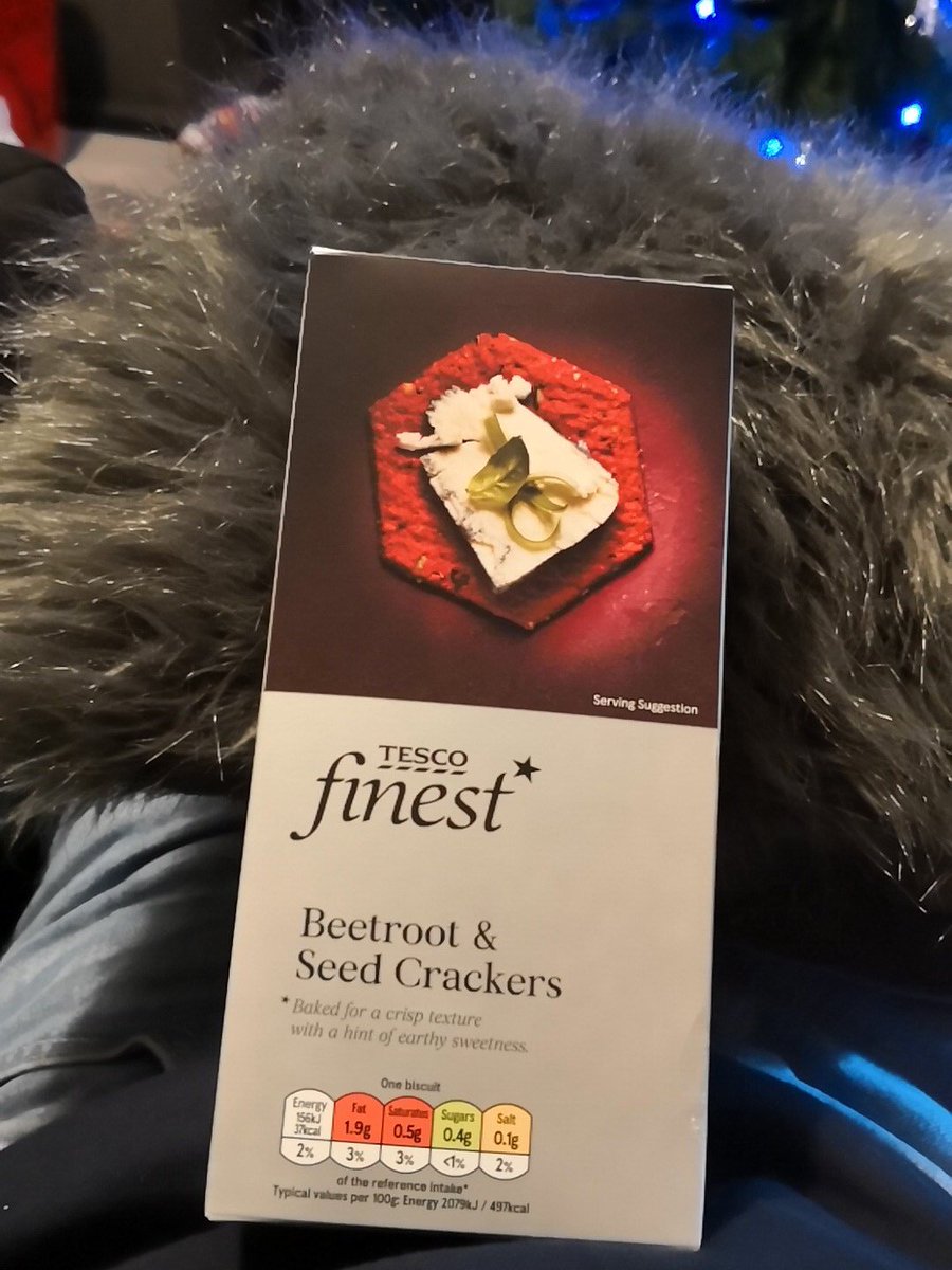 Walker79Ed's tweet image. When you order Christmas crackers from @Tesco click and collect, to get home and find these as your substitution! 🤣🤣🤣 #Tesco #Crackers #Substitution #Christmas