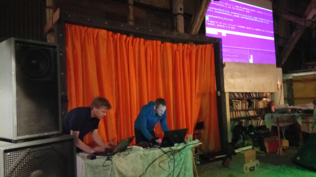 CrashServer2's tweet image. Battle 010 - Crashserver: done
#lasemencerie #livecoding #foxdot #troop #Strasbourg #livemusic #svdk #zbdm #crashserver