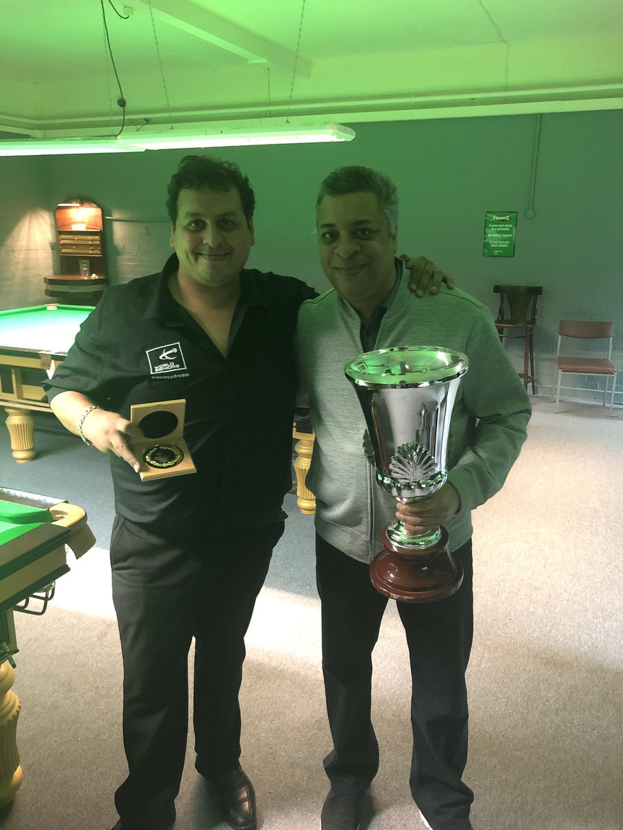 World Seniors Snooker (@WorldSeniors) on Twitter photo 2018-12-16 20:21:23 The winner and qualifies for the world seniors championship Leo Fernandez beating Barry Pinches in a tense final 3-1 The winner and qualifies for the world seniors championship Leo Fernandez beating Barry Pinches in a tense final 3-1