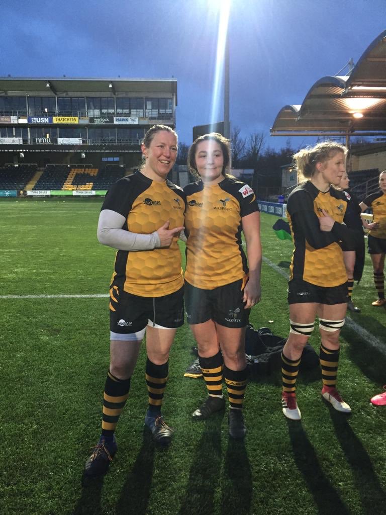 RockyClark_1's tweet photo. What a day, getting back on the pitch with this beauty @amycokayne #wasps #minime #frontrowlove #oldgirls #WelldoneonYourTraining #officertraining #raf #slippertwin https://t.co/yxeYk97ABH