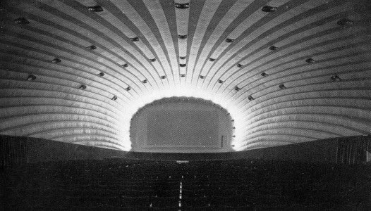 fraisku's tweet photo. #ArquitecturaEscondida ‘Cinema Airone’ #Roma #Italia 1956 de Adalberto #Libera (1903 – 1963), Leo #Calini, y Eugenio #Montuori https://t.co/TQ8c6Cu8lB