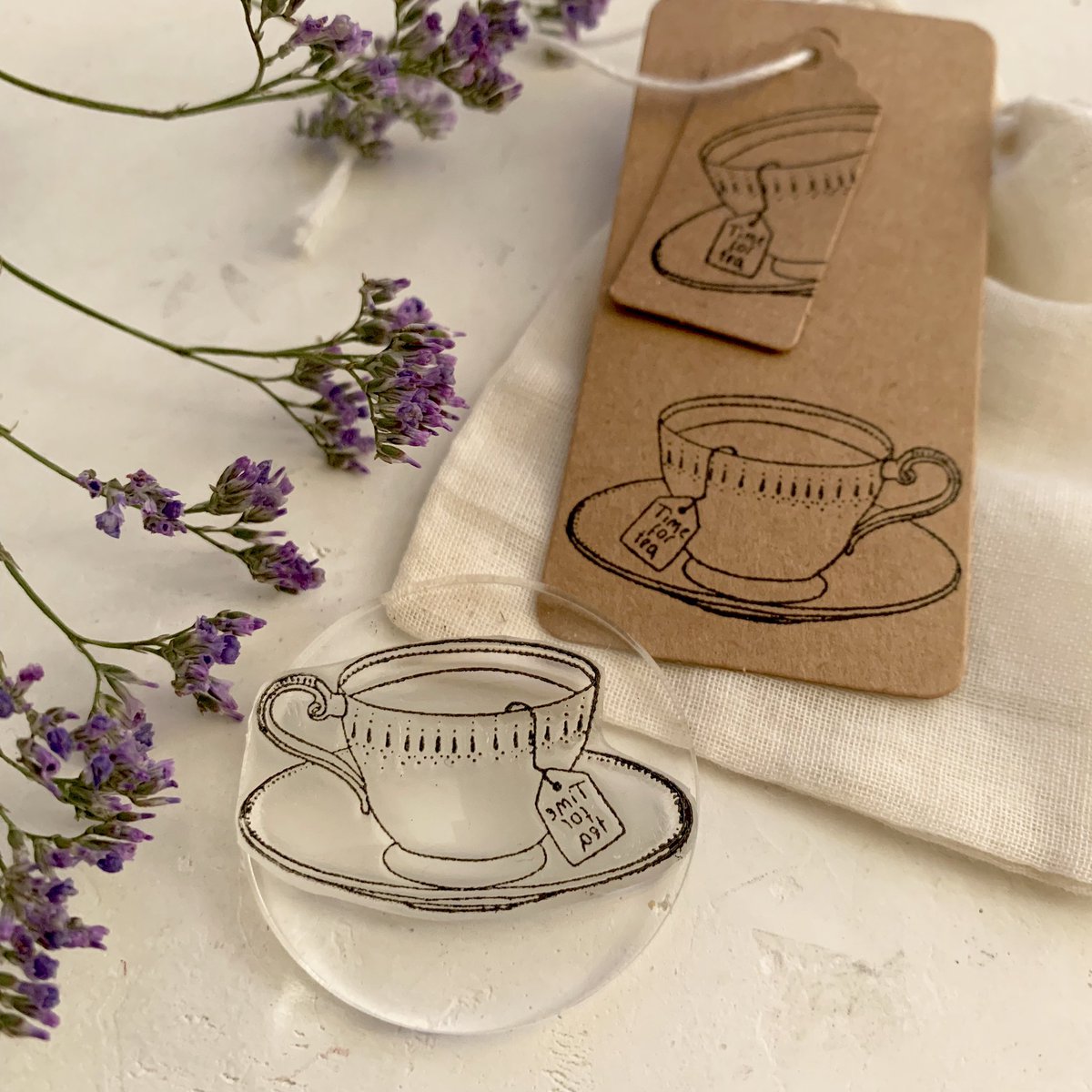 fransherbourne's tweet photo. Time for tea? Another order going out for @bookishlyuk I’m very excited about their subscription box going out, what else do they have in there?
#subscriptionbox #boxcrate #bookishly #littlestampstore #rubberstamp #rubberstamps https://t.co/QYCtyMSqYP