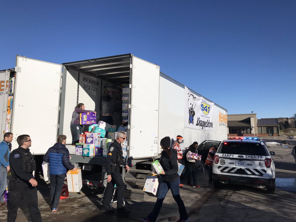 Channel941Omaha's tweet photo. Thank you Sarpy, Ralston & La Vista Police Departments!! #channeldiaperdrive https://t.co/diD5fkMDOb