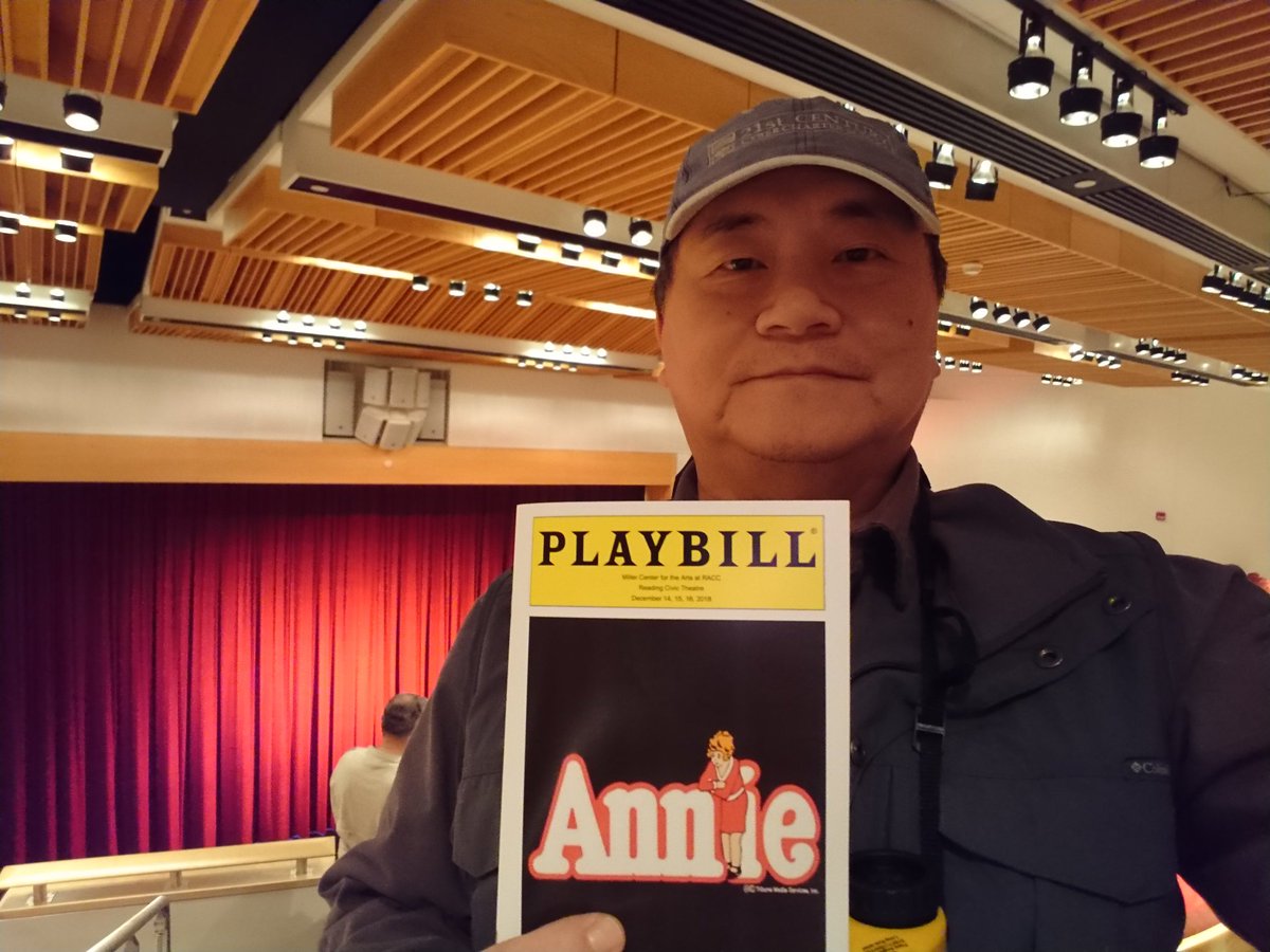 pchu21cccs's tweet image. I went to see the musical Annie @ Miller Center for the Arts at RACC, also to see one of my Mandarin II students.