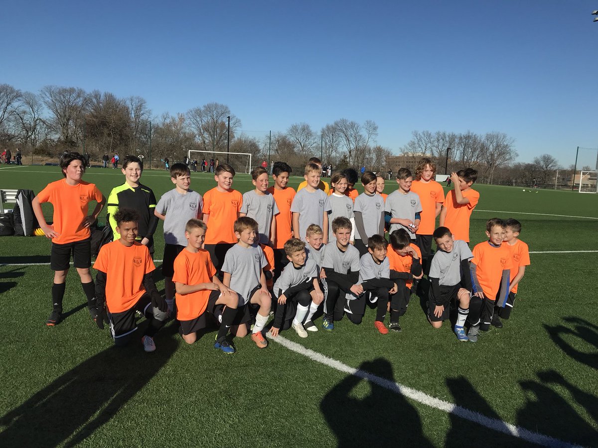 FZN_BoysSoccer's tweet photo. Great weekend from Missouri ODP 07/08 Boys! The improvement in just two days was awesome, how can you build from this? Hope everyone had a Happy Holiday and we’ll see you in January. #moodp #growmo https://t.co/lOES0w6oBz