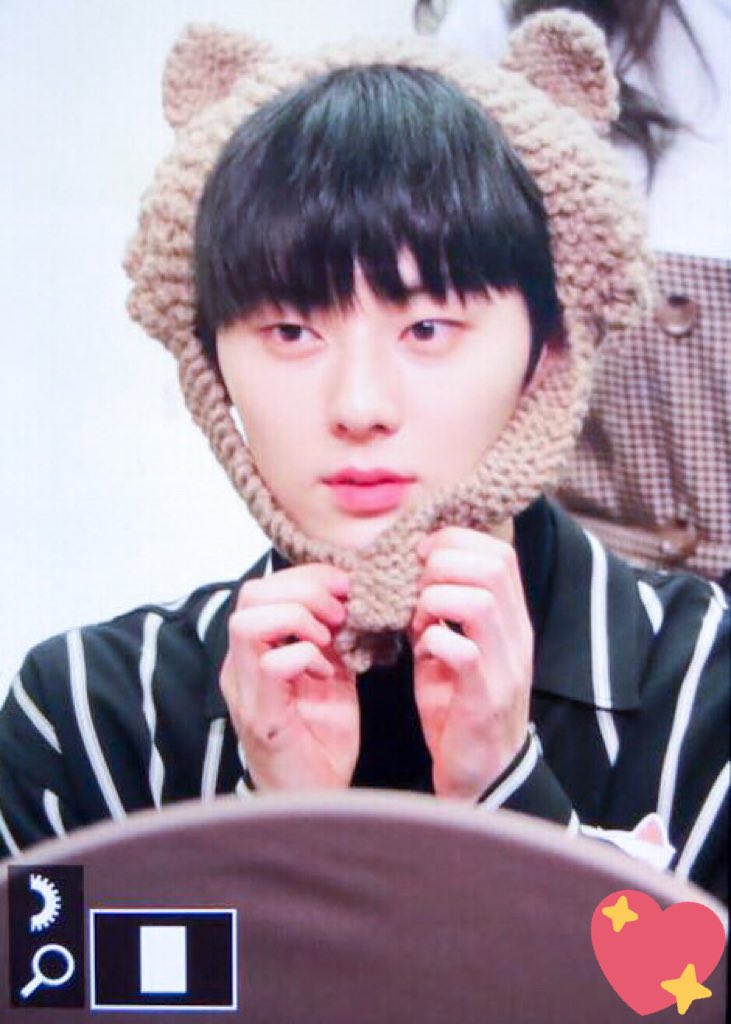 Minhyun the cat tweet media