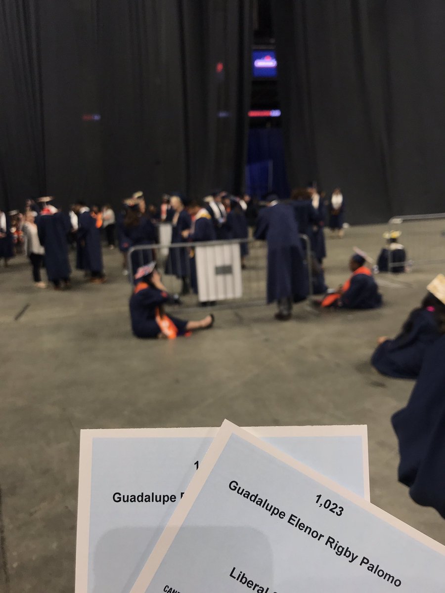 pitachipss's tweet photo. the day is finally here!! 💙🧡
#UTSA18 https://t.co/CpPSLrtCUy