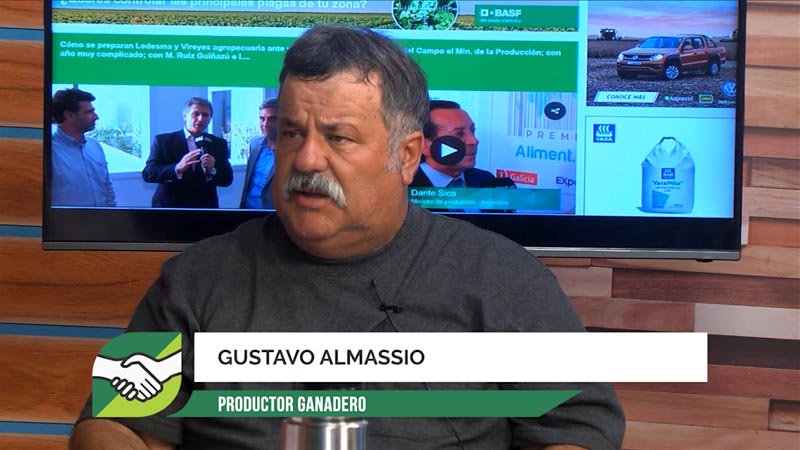 richardbindi's tweet photo. Un productor ENTUSIASTA del #BoomGanadero -diferenciado- que avanza al Boom Ovino; con Gustavo @galmassio 
https://t.co/c2aOEhIMib https://t.co/RNQsQUq92a