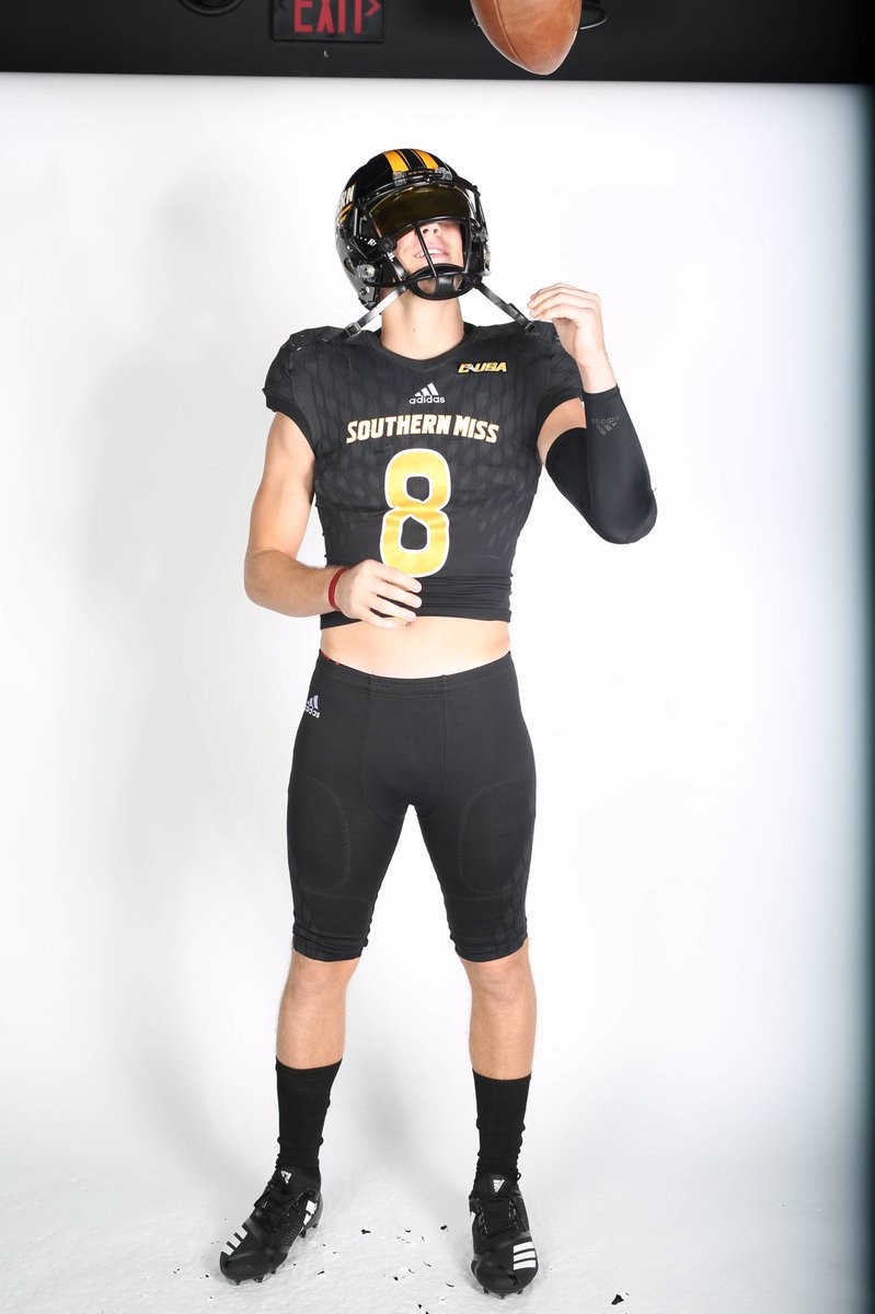 LukeBaker2345's tweet photo. Best decision I’ve ever made🦅 #SMTTT https://t.co/eqZDLOLZaX