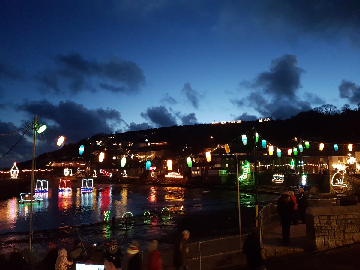 ThethirsteaCo's tweet photo. Lovely day down west checked out @penleelifeboat new house. Had a moment at #penleepoint and brought #servicenotself #mousehole #cornwall #harbourlights #downwest #theatre #SundayFunday #christmas #solomanbrowne https://t.co/T7BWHiVazc
