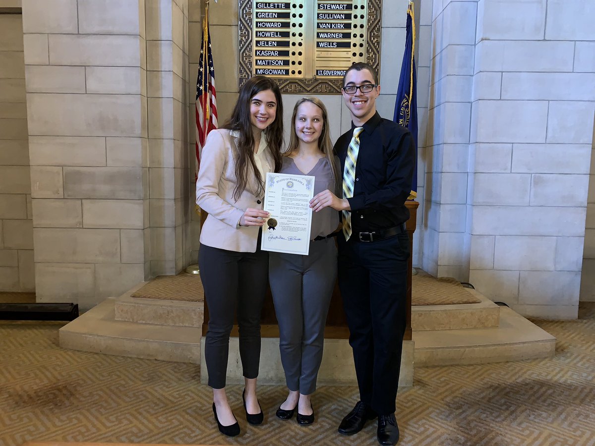 BEKIND_LEP's tweet photo. Last week we went to the governors to get our #BeKind week proclimated! It was a blast! #alwaysBeKind https://t.co/bYaHsZbG8g
