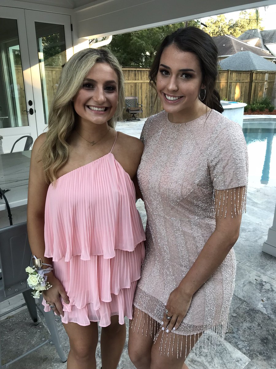 mad_riveraa's tweet photo. Happy Happy Birthday Baby Anie, and my Cappie!!!!! I love you! ❤️ You are so strong and beautiful, 18 will look good on you!!! #loadthechoppa @anniestrander https://t.co/FBbompB0h2