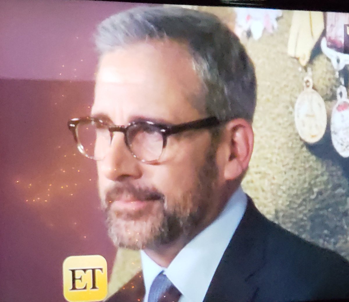 Meval On Twitter He Looks So Much More Attractive Now With Grey