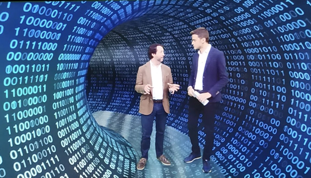 MartaAymerich's tweet photo. Des de la @UOCuniversitat contribuïm a #LaMaratóTV3 ajudant a divulgar el paper del #bigdata en la recerca biomèdica. En @jconesac, coordinador de l’àmbit de Health Data Science de l’@eHealthUOC i professor @UOCeimt ho està explicant ara a @tv3cat #HoVisc https://t.co/5vT5BScY1M