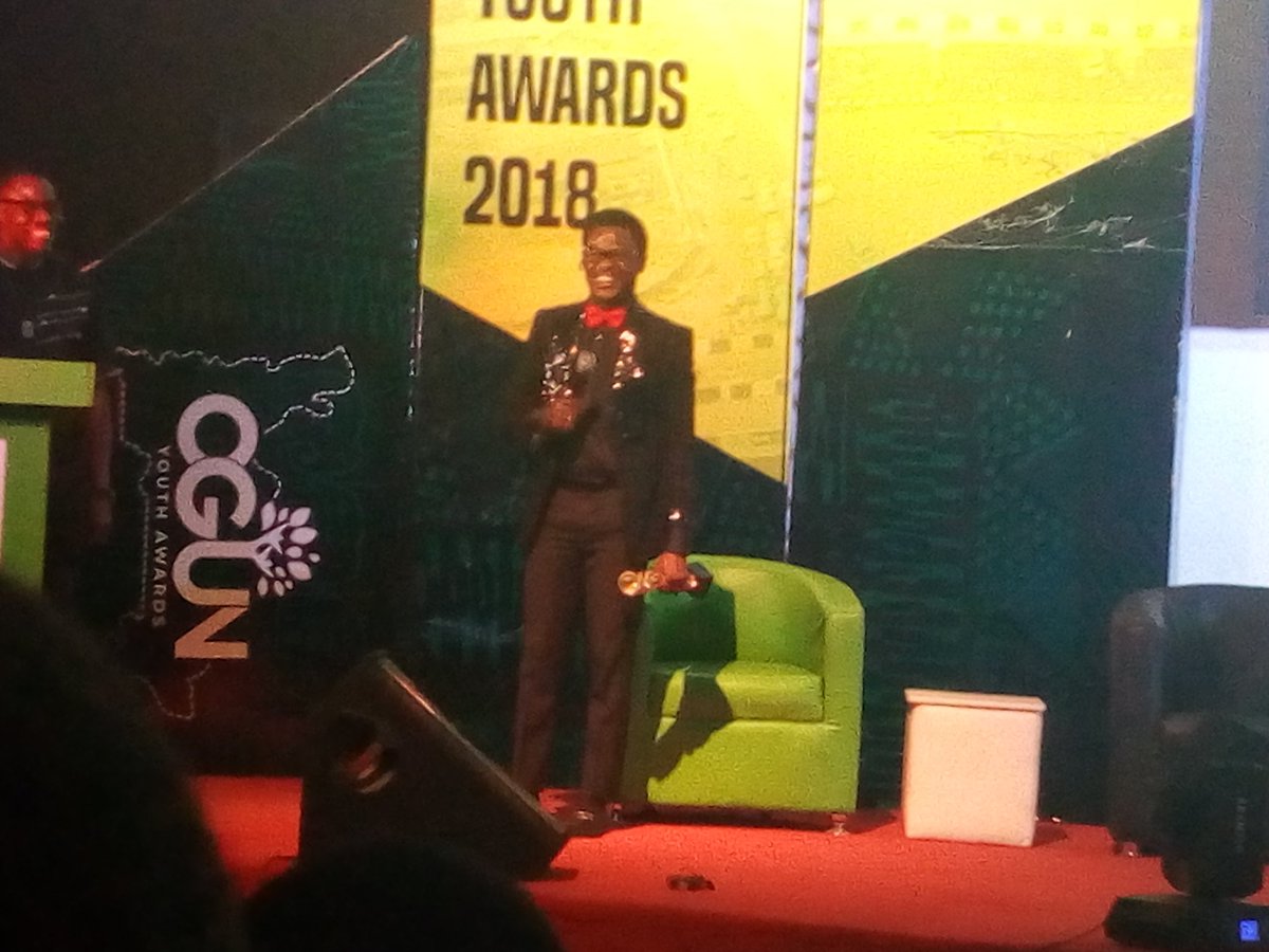 dekunleCaleb's tweet photo. Happening now!
#ogunyouthawards #OYA2018
@solomonenilolob @tobijoseph @RockcityFM @OOPL_Abeokuta https://t.co/W9l0MopzYB