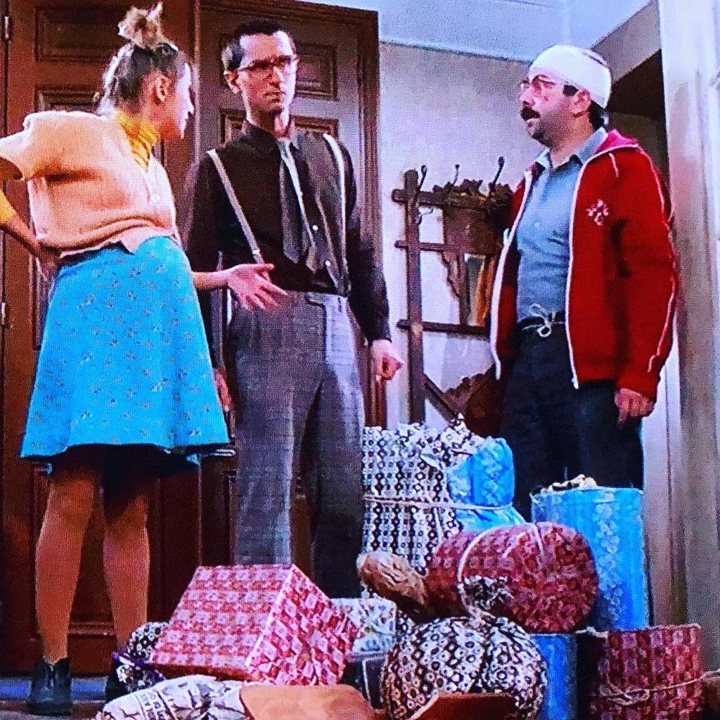 LaFayetteTR's tweet photo. Classique du temps des Fêtes. Ça ne vieillit pas ce film! #leperenoelestuneordure https://t.co/zV6bLBO7dU