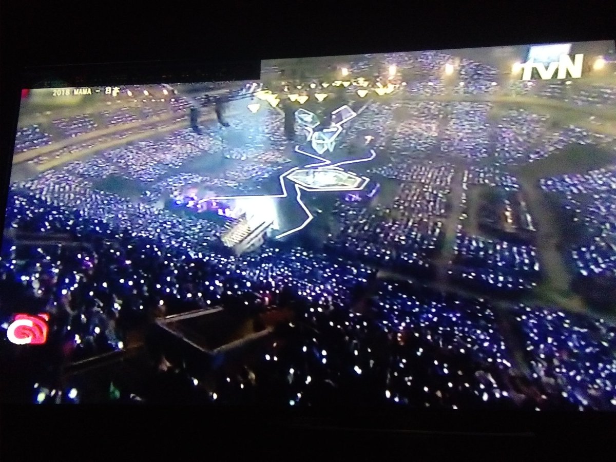 Jinbemyhusband's tweet photo. Someday I will be part of this... #ThankYouBTS #thankforstayingbts @BTS_PHARMY https://t.co/PFBDdmwL7k