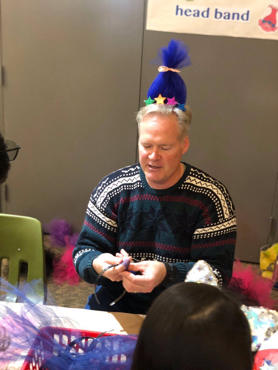 Over 250 Central students showed up to the Holiday Craft Fair!