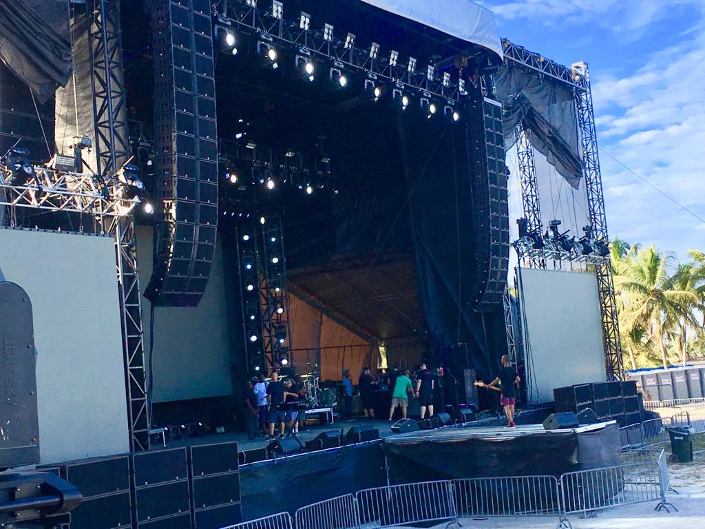 Unique (@uniquebahamas) on Twitter photo Time to say goodbye to the UBI mega stage that <a href="/Nas/">Nasir Jones</a> <a href="/damianmarley/">Damian Marley</a> <a href="/tydollasign/">TyDolla$ign</a> <a href="/RickROss/">Yung Rénzél 👑</a> <a href="/Ballgreezy/">Ballgreezy</a> performed on for the Winter Soulstice Music Festival <a href="/BahamasWinter/">WinterSoulsticeFestival</a> #Bahamas2018 #WinterSoulsticeMusicFest #Music Time to say goodbye to the UBI mega stage that <a href="/Nas/">Nasir Jones</a> <a href="/damianmarley/">Damian Marley</a> <a href="/tydollasign/">TyDolla$ign</a> <a href="/RickROss/">Yung Rénzél 👑</a> <a href="/Ballgreezy/">Ballgreezy</a> performed on for the Winter Soulstice Music Festival <a href="/BahamasWinter/">WinterSoulsticeFestival</a> #Bahamas2018 #WinterSoulsticeMusicFest #Music