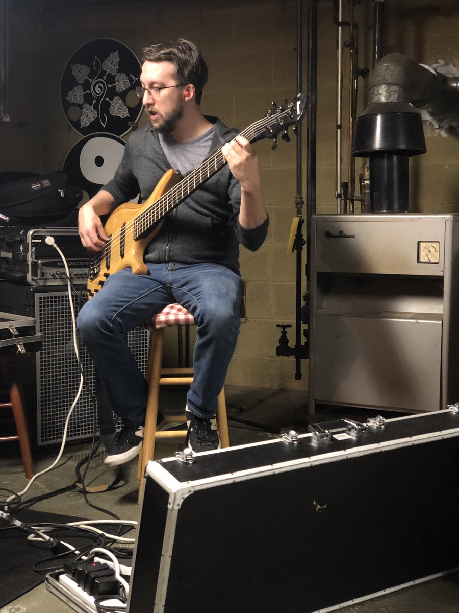 BelleVoix321's tweet photo. @Hemlok_Official full throttle writing mode! #newmaterial #progrock https://t.co/zFBS9NiWSW