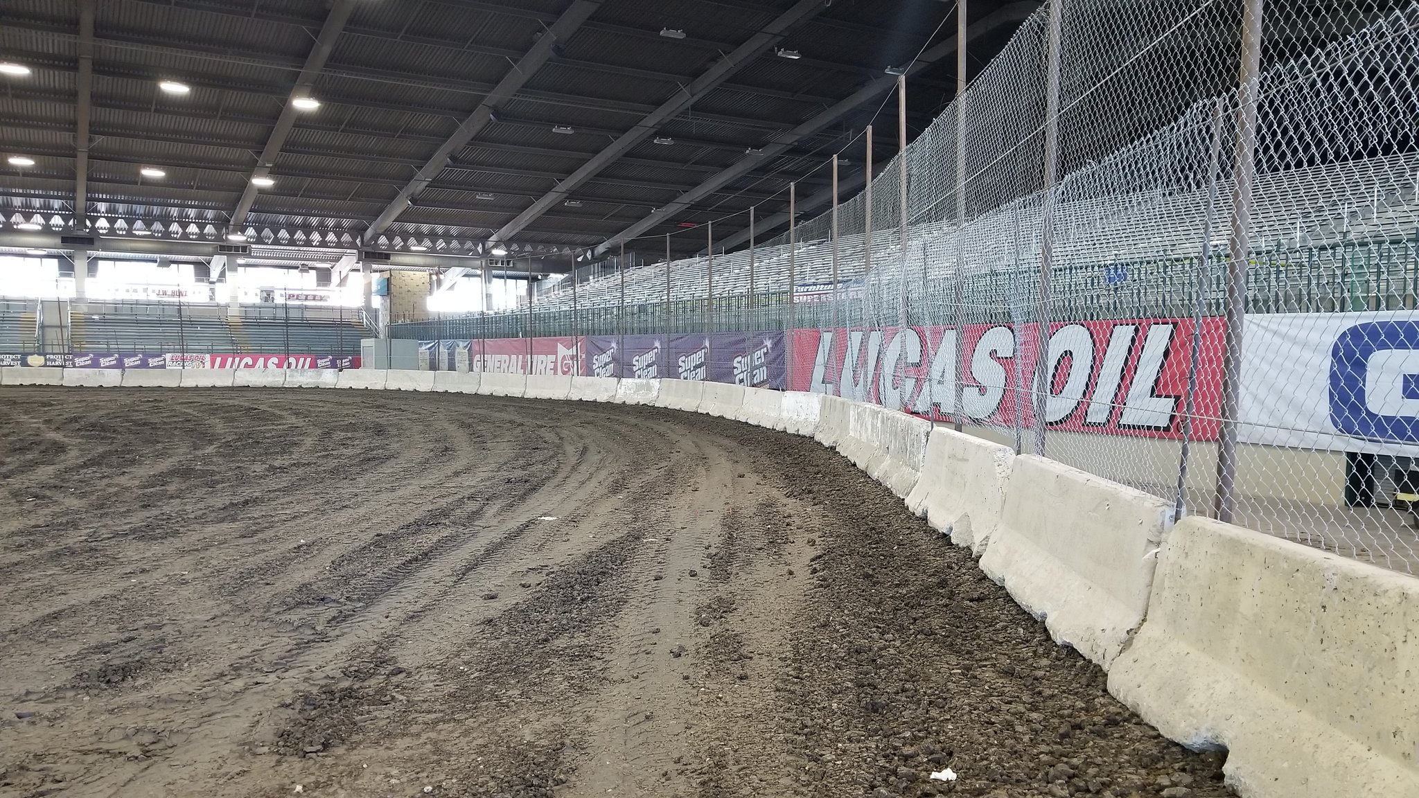 Chili Bowl Nationals on Twitter "Catch Fence is up. Just a few more