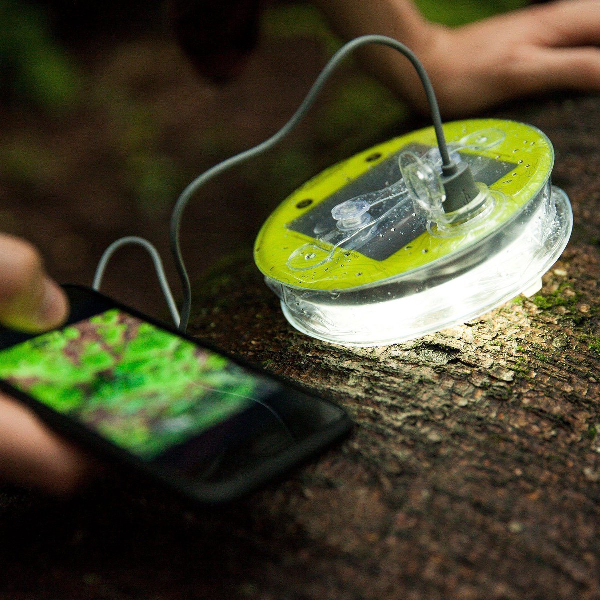 bigapplebuddy's tweet image. The #MPowerd Luci Pro Inflatable Solar Light with Mobile Charging is a must have for any camper! Never find yourself in the dark again, lasting up to 50 hours from a single solar or USB charge, this solar lantern ensures a reliable light source wherever you are.