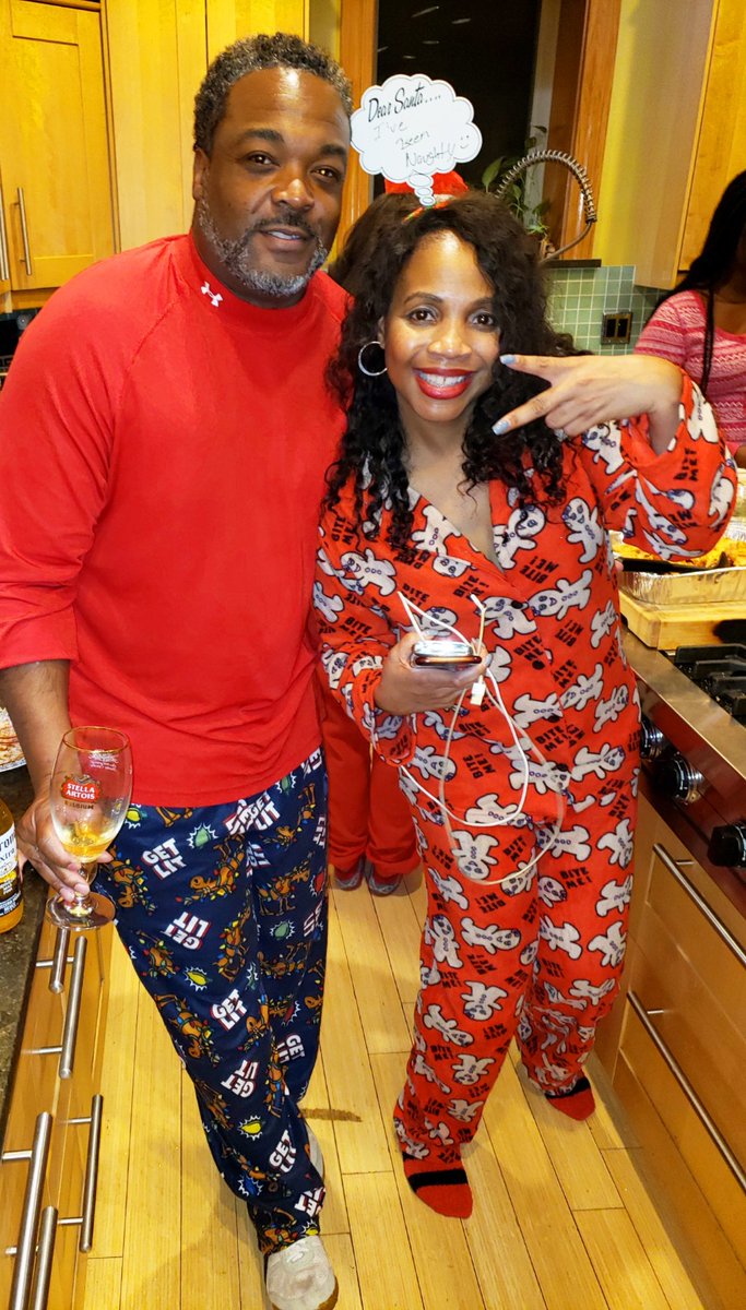 MsToya1913's tweet photo. "Delta's throw THE best parties."
2nd Annual Christmas Pajama Party & Game Night! #aboutlastnight
๐ง๐ฟ #ElfedUP #christmaspajamas
๐ท๐น๐พ๐ฅ ๐๐
๐ฟโค๐บ๐พ
#DeltaSigmaTheta
#KappaAlphaPsi
#pyramidsanddiamonds https://t.co/eamYXo9Yid