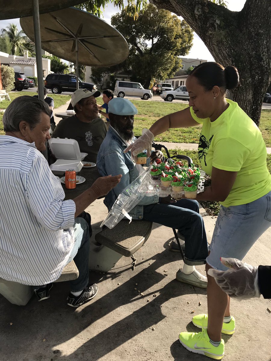 FASYINC's tweet photo. Today’s Christmas party and gift giveaway was amazing!! ❤️ The 97 residents enjoyed themselves and our hearts are full of joy!! Thanks to everyone that made today’s event a SUCCESS 🙏🏾🙏🏾🙏🏾 https://t.co/o4jJuLpmXt