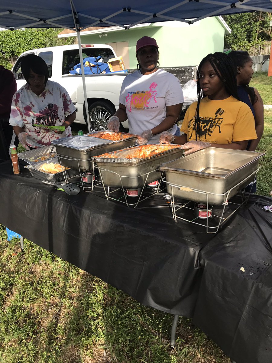 FASYINC's tweet photo. Today’s Christmas party and gift giveaway was amazing!! ❤️ The 97 residents enjoyed themselves and our hearts are full of joy!! Thanks to everyone that made today’s event a SUCCESS 🙏🏾🙏🏾🙏🏾 https://t.co/B2XuYmlssq