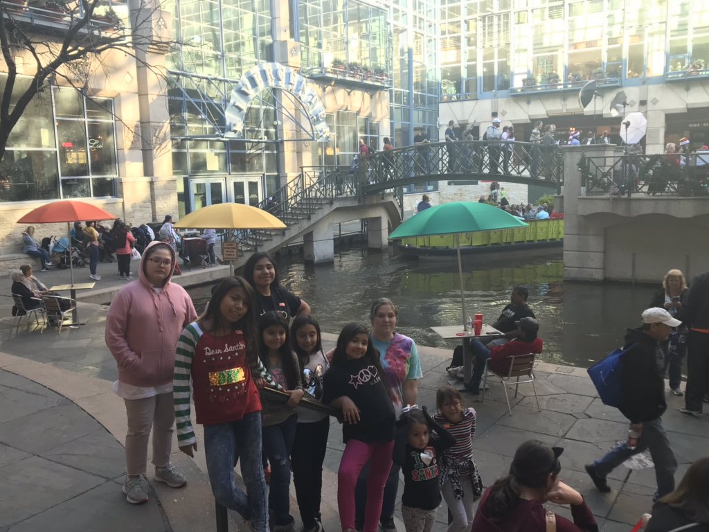 Troop941's tweet photo. KLRN SciGirls and down town foot tour https://t.co/K6Q49YLPkR