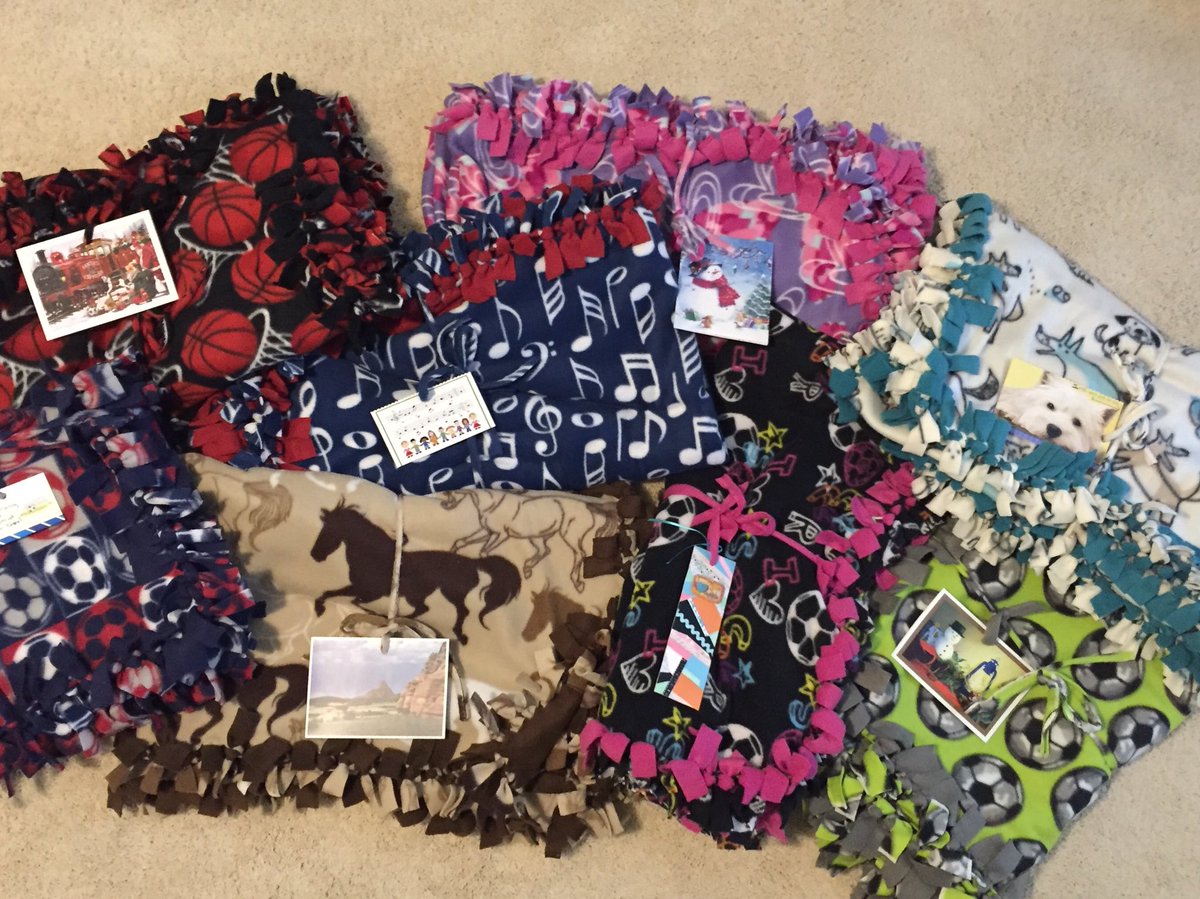 wordsandwarmth's tweet photo. Words &amp; Warmth is donating these beautiful blankets to Alexander Youth Network tomorrow!!  2018 success.. https://t.co/mCNhsrrAoQ
