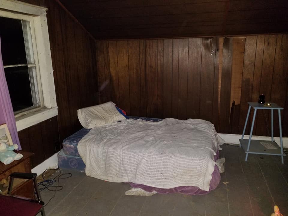 DM Paranormal's investigation of the Hinsdale House is complete and in the can! Evidence review will being in earnest this week!

#ghost #ghosts #ghosthunters #paranormal #paranormalinvestigation #hinsdalehouse #dandyhouse <a href="/NickGroff_/">Nick Groff</a> <a href="/ghosthunters/">Ghost Hunters</a>