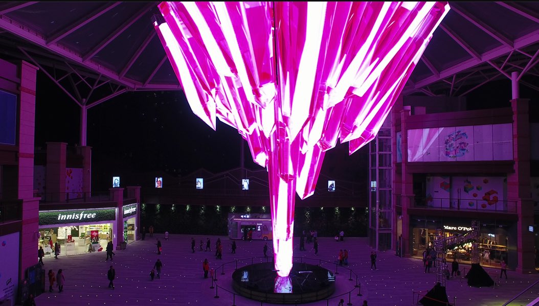 IvyLee_Infiled's tweet image. The huge 2000㎡ crystal cone shape led display located at Jingcai square in Laochenggen Gpark, Xi’an. Different pixels and different modules in this whole display.#display #video#LEDbackground #LEDrental #LEDapplication 
Mobile/WhatsApp: +86 13244873110
E-mail: Ivy@szretop.com