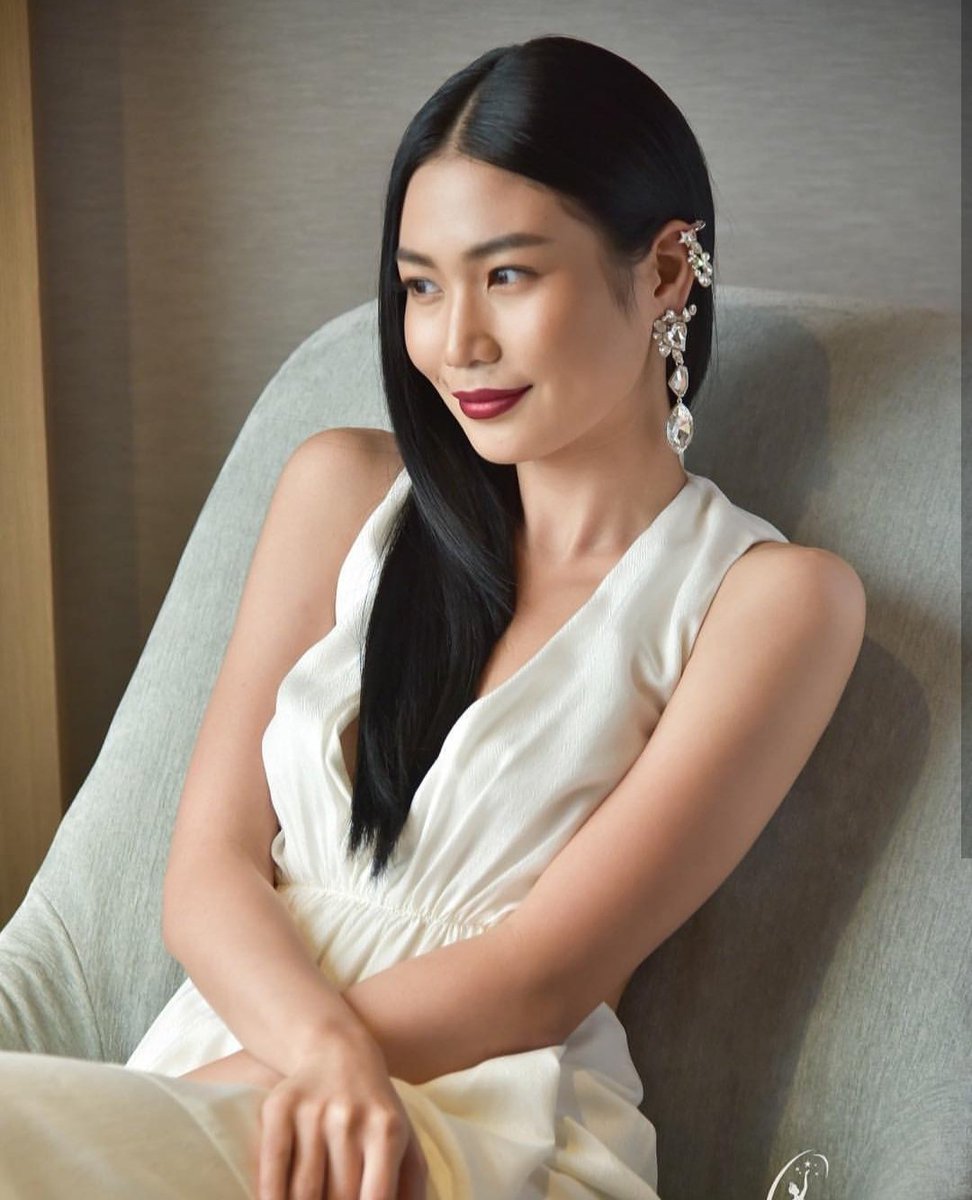 kkutuss's tweet photo. keep fighting! 
#MissUniverse #Thailand https://t.co/wLzvvNZu28