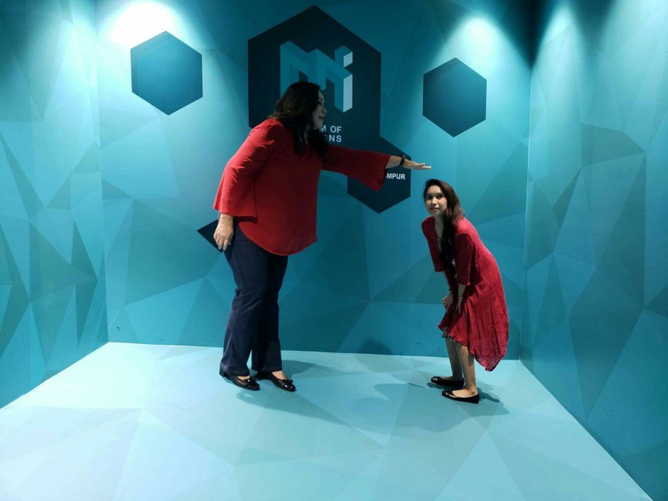 Checking out the Museum of Illusions in Kuala Lumpur ow.ly/Myoi30mKkIy #kualalumpur #kl #malaysia #asia #travel #traveller #seetheworld